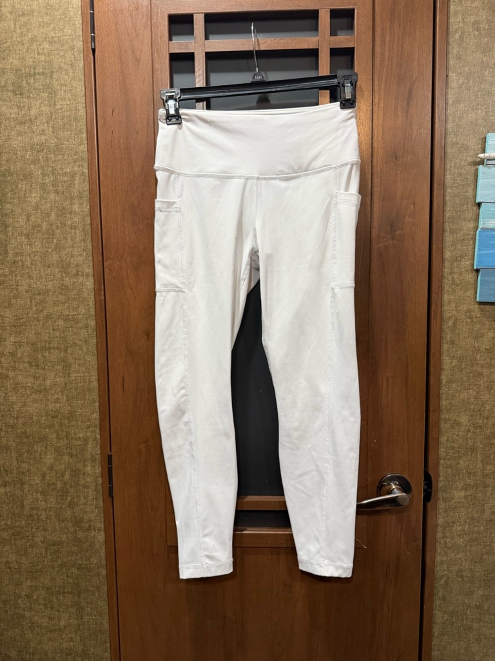 White High-Waist Pocket Leggings